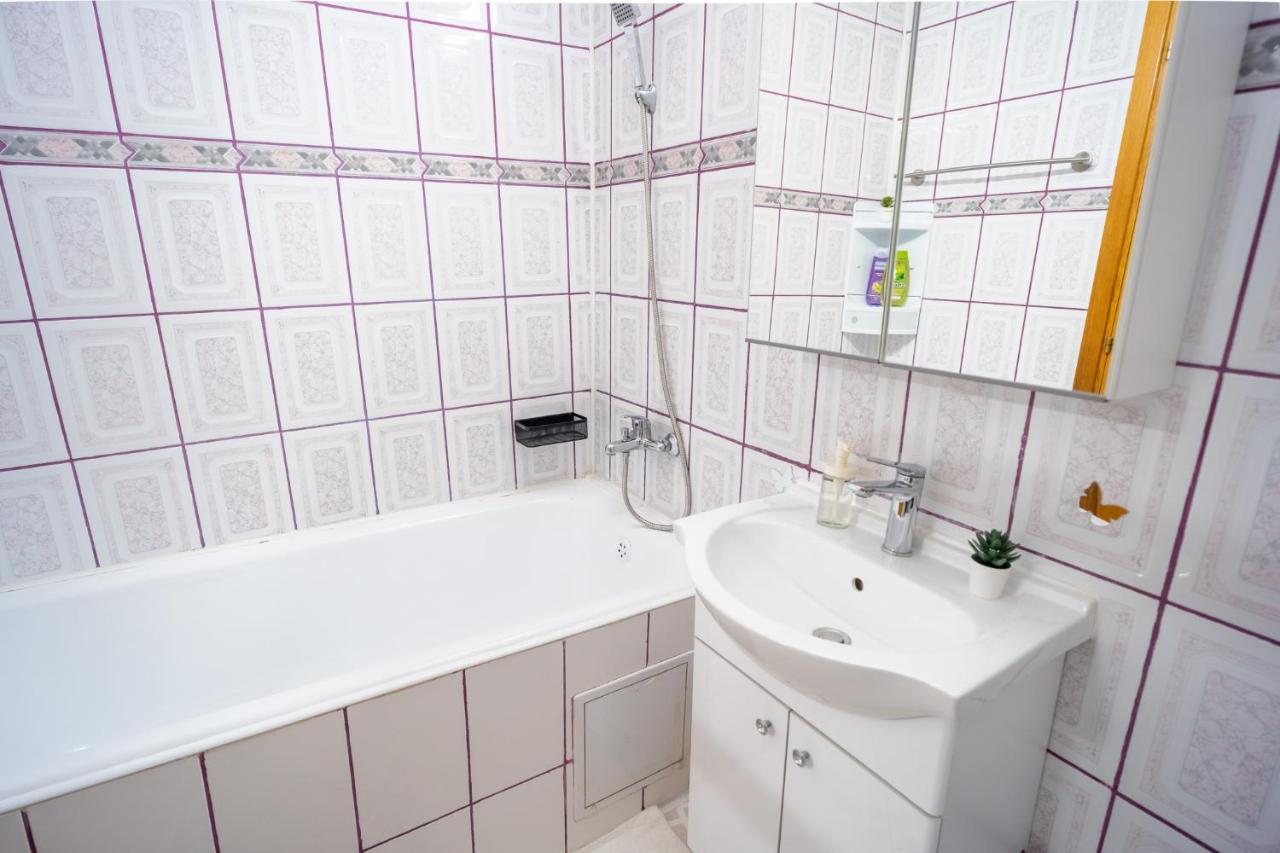 Serene 1Br Apartment With Workspace Bükreş Dış mekan fotoğraf