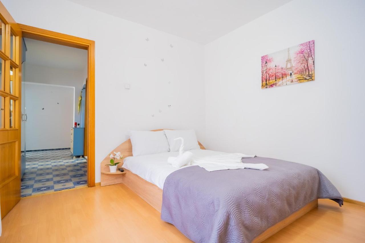 Serene 1Br Apartment With Workspace Bükreş Dış mekan fotoğraf